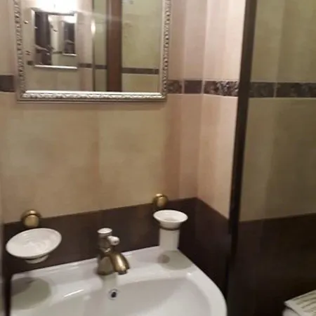 Hotel London *