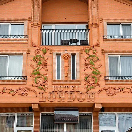 Hotel London *